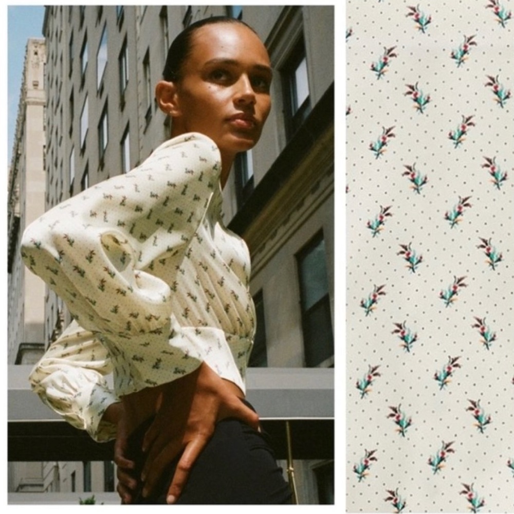 PRINTED TOP WITH SHOULDER PADS